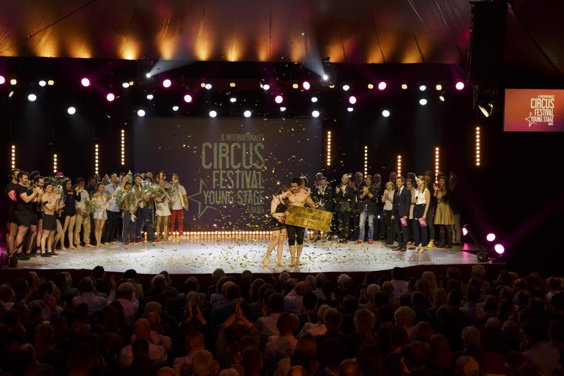 Bild zu International Circus Festival YOUNG STAGE Basel 2016 - Schlussbericht und Gewinner der 8. Ausgabe des grössten Circus Festivals der Schweiz