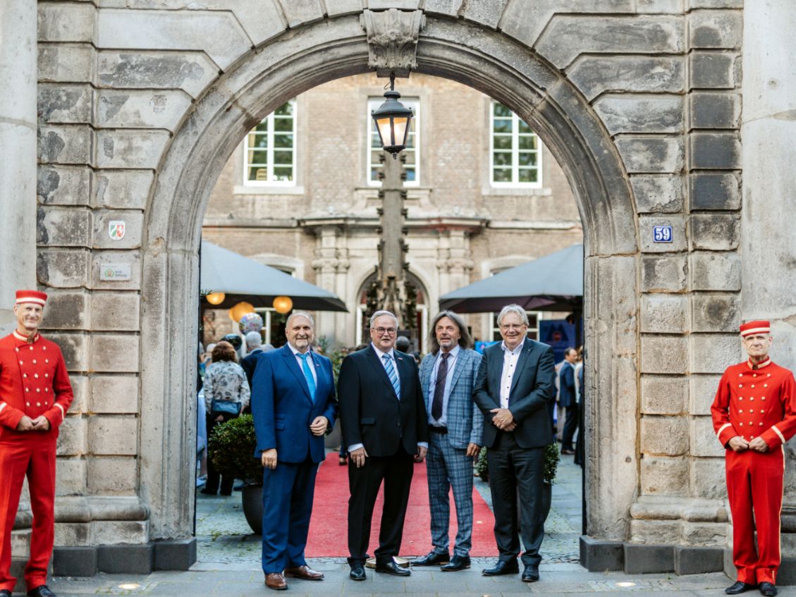 Bild zu 175 Jahre Handwerksinnovation in Köln: Ein unvergessliches Fest!
