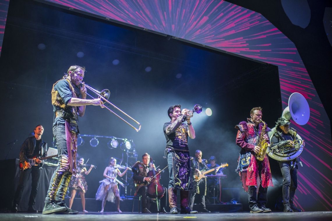 Bild zu Berlin Show Orchestra rockt den Famab Award 2016