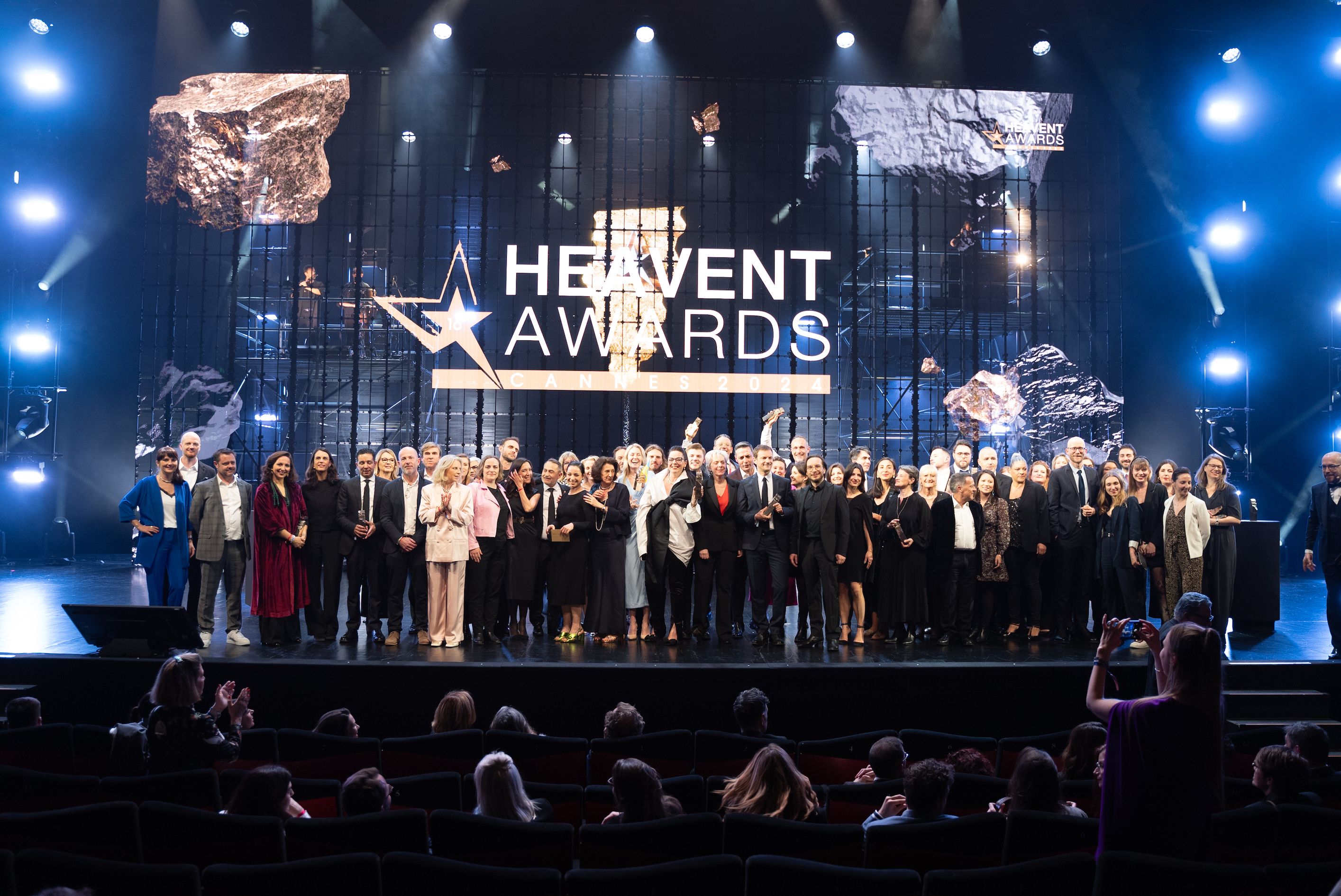 Bild zu Podium Heavent Awards Cannes 2024