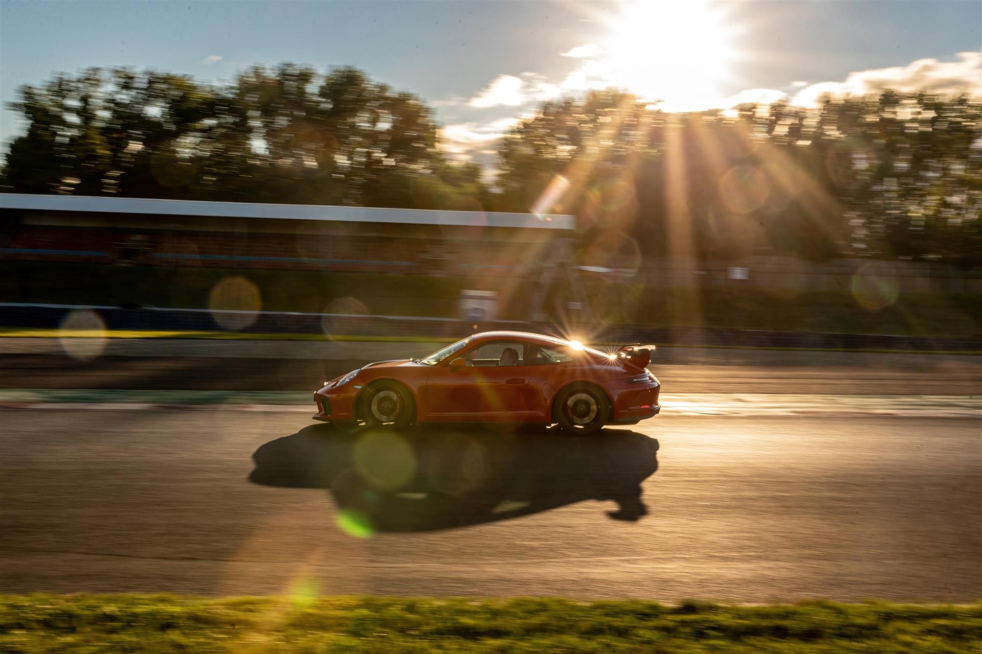 Bild zu Erlebe deinen Sommer in der Motorsport Arena Oschersleben!