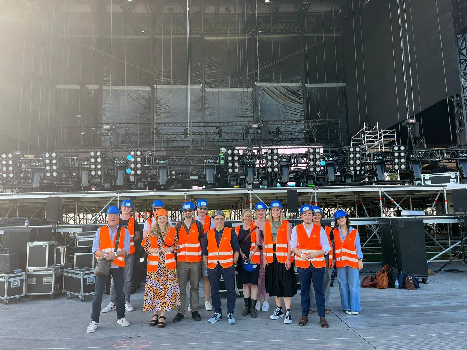 Bild zu So arbeitet die Branche: Backstage-Tour während der Aufbauphase des Lollapalooza Berlin macht die Herausforderungen der Veranstaltungswirtschaft deutlich