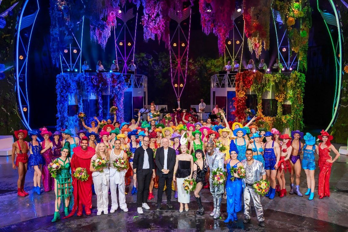 Bild zu FALLING | IN LOVE Grand Show verabschiedet sich mit historischem Besucherrekord: über 900.000 Gäste!