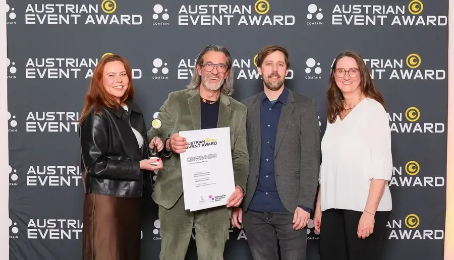 Bild zu Aus besonderem Holz geschnitzt: KEEN gewinnt Austrian Event Award für WM der Extraklasse
