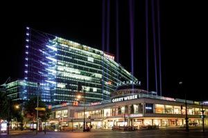 Bild zu Searchlights neue Lichtwelten in Berlin
