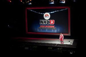 Bild zu gamescom 2012: Gahrens + Battermann stattet Pressekonferenz von Electronic Arts aus