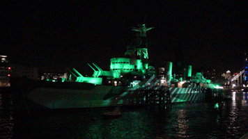 Bild zu Switched on London - Ypoc 700 CMY von GLP illuminierten die HMS Belfast für Licht-Event