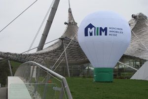 Bild zu Standballon für Münchner Immobilienmesse