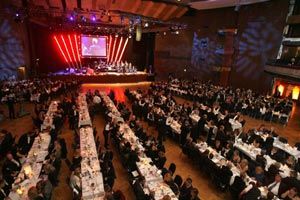 Bild zu ACS unterstützte Landespresseball in Stuttgart