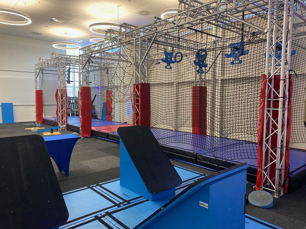 Bild zu Ninja Warrior Parkour