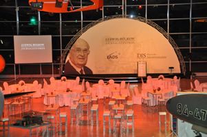 Bild zu stagegroup bereitete Preisverleihung von EADS die Bühne