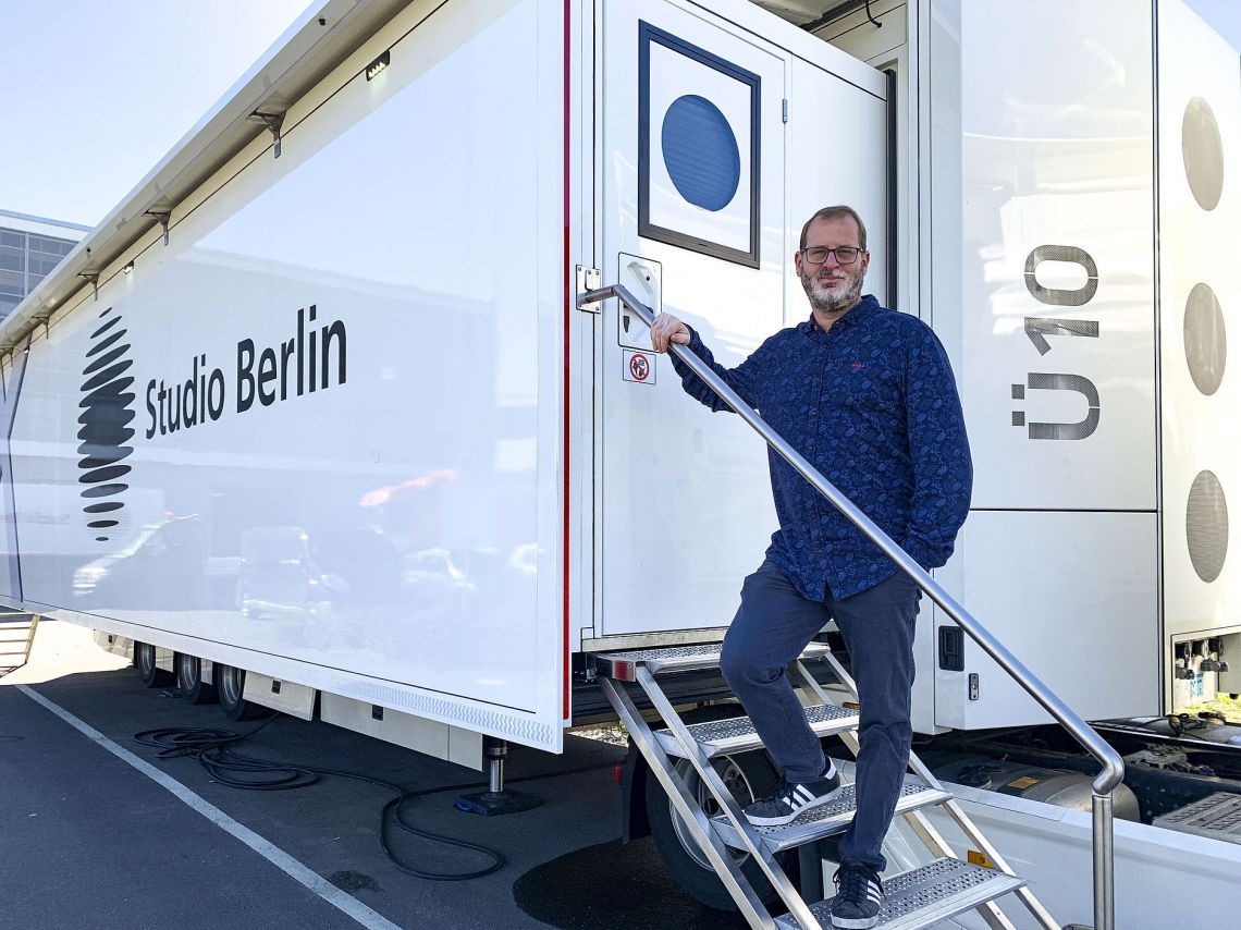 Bild zu Riedels MediorNet MicroN UHD sorgt für dezentrale Signalverteilung in Studio Berlins neuem Ü10-Truck