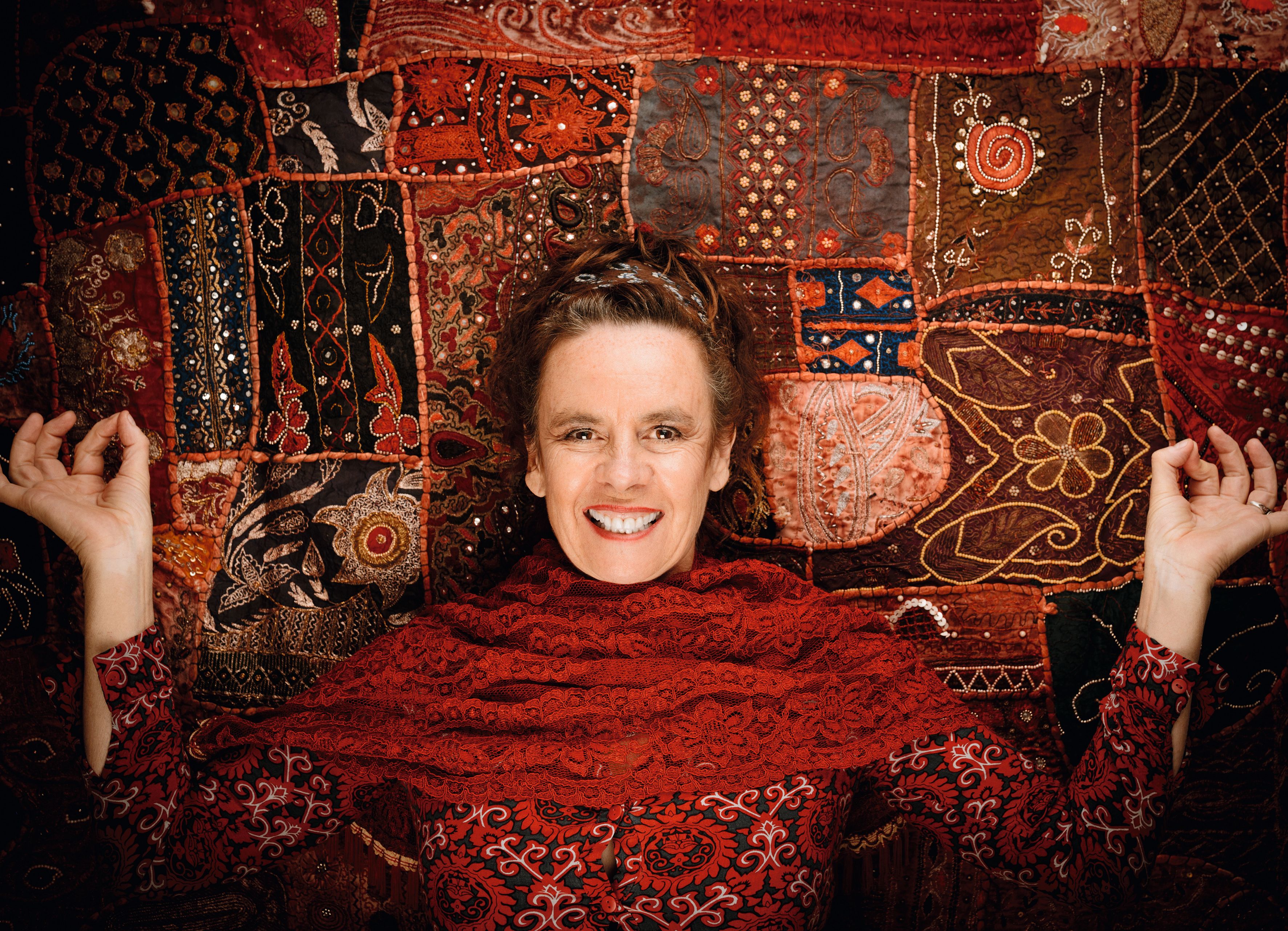 Bild zu Back to the roots – ComedyArts Special mit Nessi Tausendschön im Schlosshof