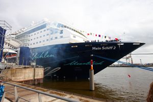 Bild zu NEST ONE und TUI Cruises inszenieren Taufe der 'Mein Schiff 2'