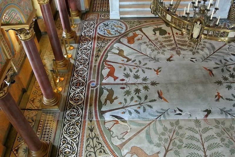 Bild zu Schloss Neuschwanstein recycelt Schutzboden aus dem Thronsaal