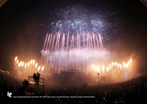 Bild zu lunatX lieferte Flammen- und Feuerwerkseffekte, Spektakuläre Silvestershow in Rumänien