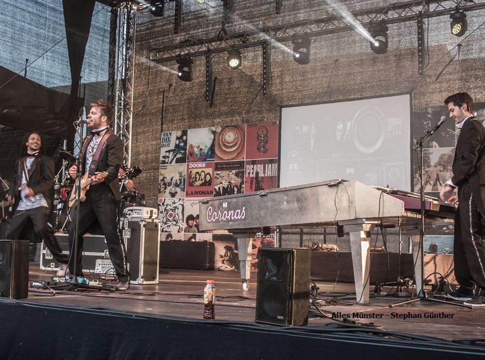 Bild zu Stand-Up-Pop der BandDe Coronas auf dem Hafenfest in Münster