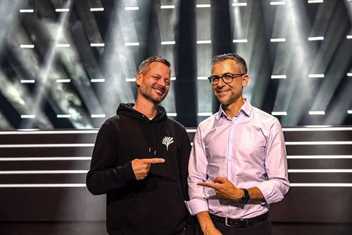 Bild zu Friedrichstadt-Palast investiert in Scheinwerfer von Robe