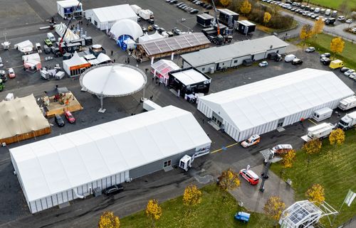 Bild zu hms design solutions zeigt textile Raumgestaltung für mobile Architektur