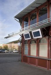 Bild zu SMS Media Cabinets bei vision tools erhältlich - Kommunikation bei Wind und Wetter