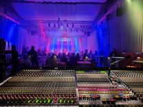 EARTH-MUSIC Hall – Konzerte mit High-End Sound & Light