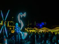 Weihnachtsfeier mit spektakulärer LED-Jonglage
